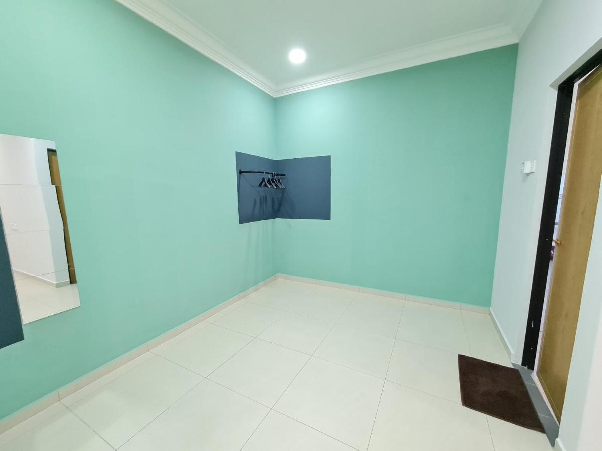 Holiday home Air-home M9 Simpang Near Aulong Econsave, 4br, 10pax, Netflix Taiping